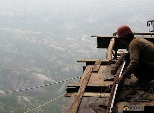 维修工人绝境遭遇