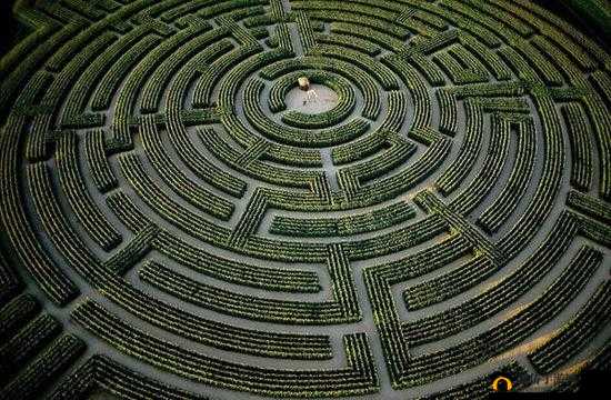 迷宫德墨忒尔：神秘的传说