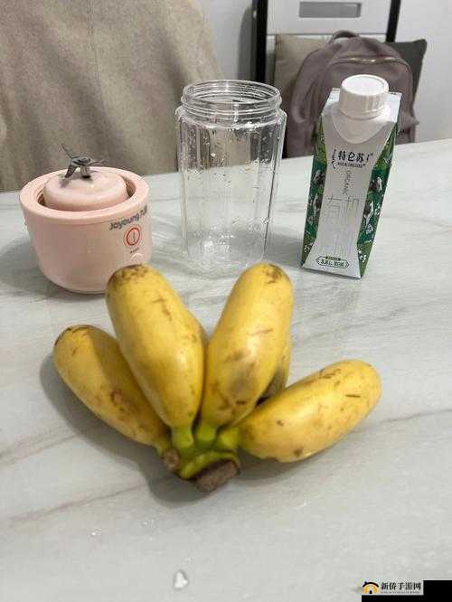 香蕉牛奶轻松做：一步到位的美味教程