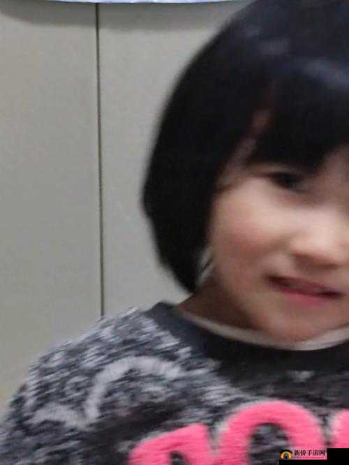 海角披风少年老妈长相：独特的魅力展现