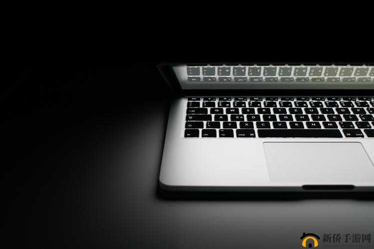 1819 岁 macbookpro 高清版本：专属你的科技伙伴