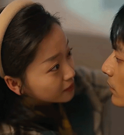 她开始拒绝慢迎迎合：最终的转变之路