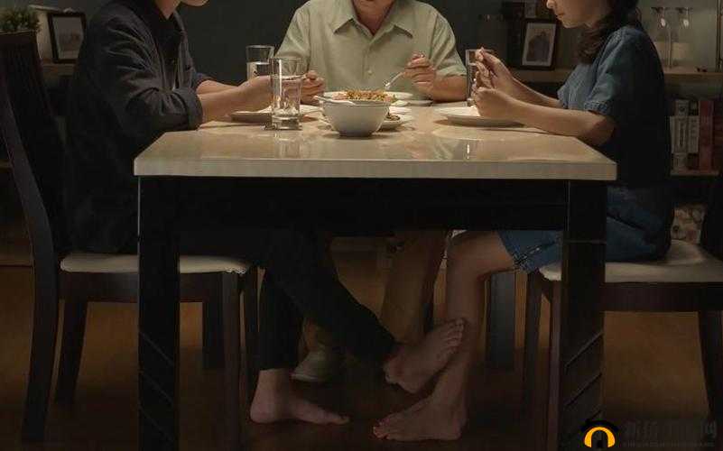 开会在桌子下反正他们看不见：背后的秘密行为