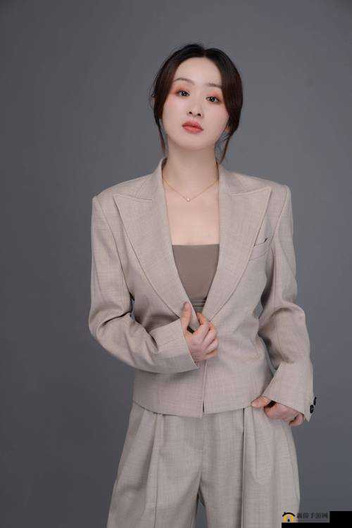 清冷校草抹布日常：日常中的别样风采