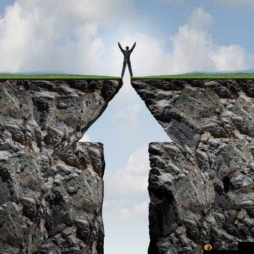 手握两座高耸的山：力量与奇观的展现