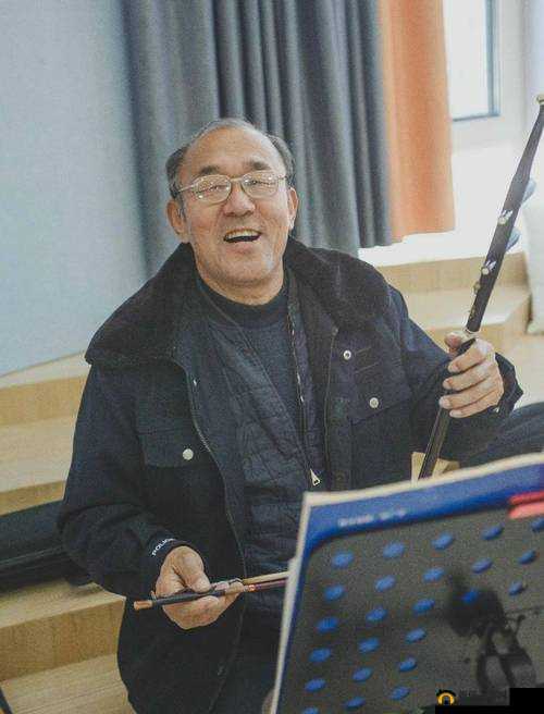 海角社区老女人：她们的故事