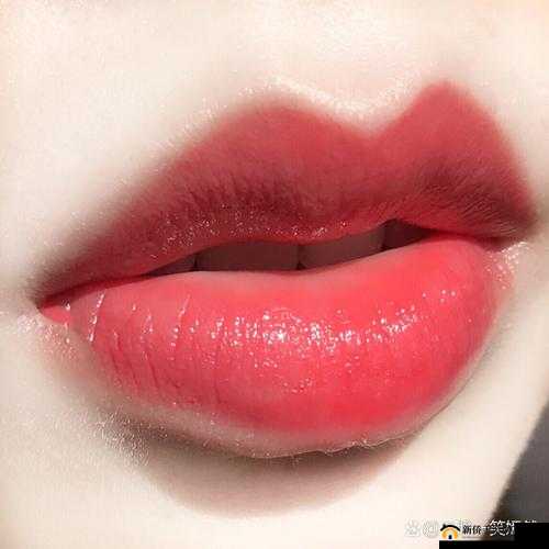 YSL 蜜桃色国产：斩男必备的甜美唇色