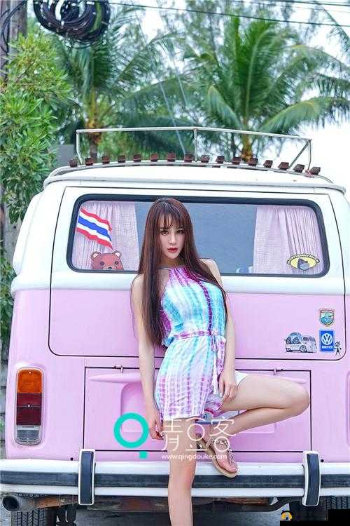 大乳极婬荡欲女 h 文：诱惑的极致体验