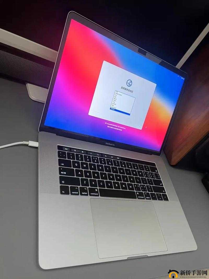 16 岁日本学生 MacBookPro 评测：青春与科技的碰撞