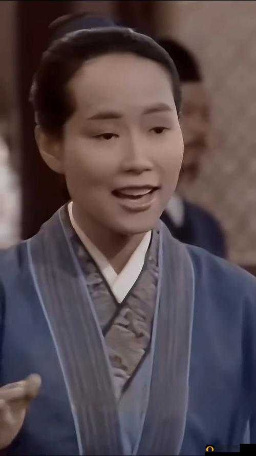 许仙当着白娘子曹小青：一段传奇故事