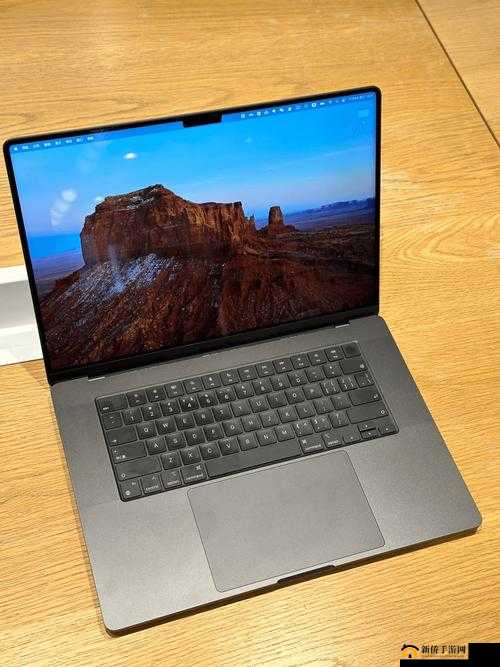 性能卓越的 MACBOOK-PRO 高清带来极致视觉体验