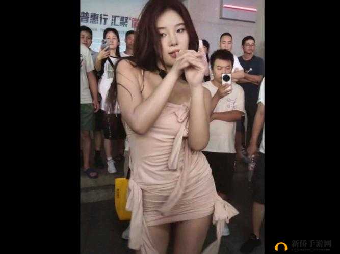 网红浆果儿勾引外卖小哥在线：一段引人争议的事件背后真相究竟如何