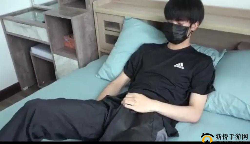 小鲜肉 GARY2024 飞机小蓝：引领时尚潮流的青春代表