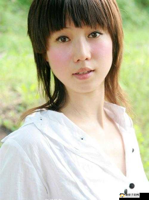 关于 rylskyart 极品自慰妇女相关内容的探讨