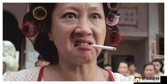 老太脱裤让老头玩 XXX 这一荒唐行为引发热议