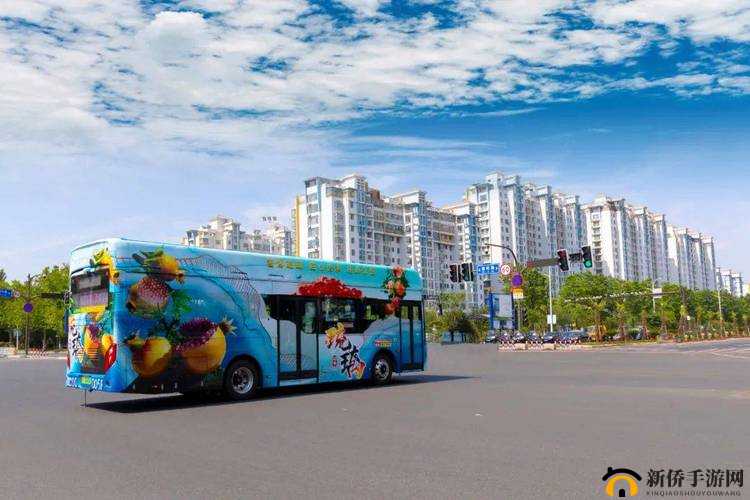 可以随时随地做的小镇公交车：移动的公共空间，满足你的出行需求