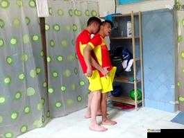 国产 Gay 又粗又大风男系列：亚洲男同肉搏大战