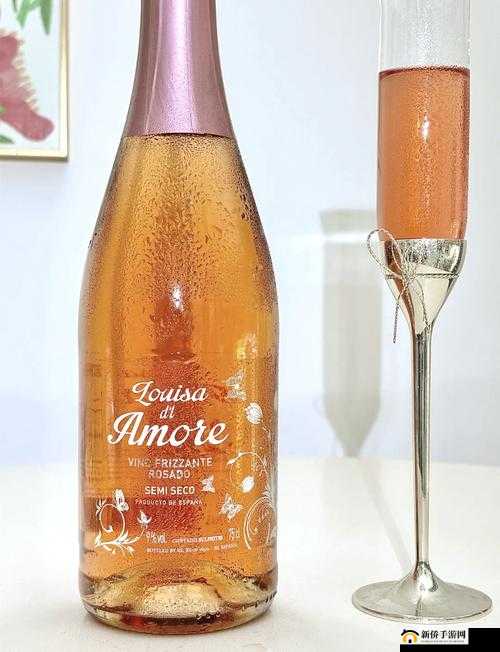 新鲜水果与冰沙的完美结合：蜜桃草莓荔枝 375ML