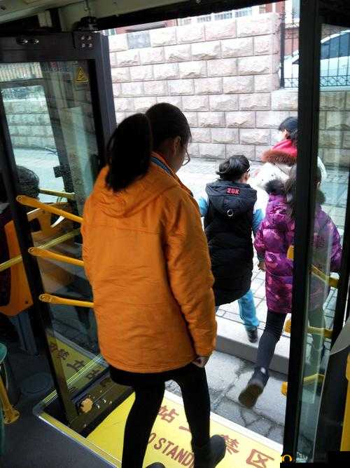 真空挤公交车有反应了免费分享提供：拒绝拥挤，享受舒适出行