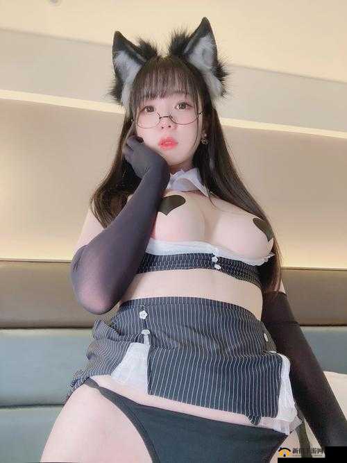 两个男生亲密互动酿酿酱酱相关视频
