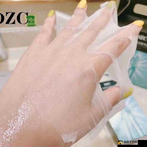 上面膜下边吃的视频：独特体验带来的奇妙反应