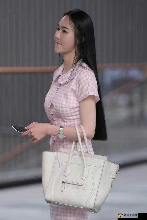 小雪很骚，她那独特的魅力让人难以忽视