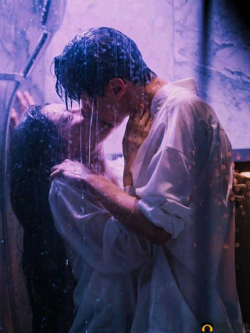 吻戏辣妞范：展现独特魅力与激情演绎