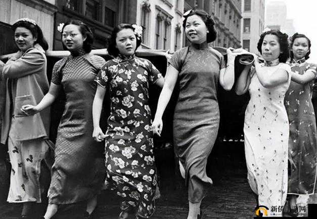 干妓女的大骚 B 那令人咋舌的荒唐行径