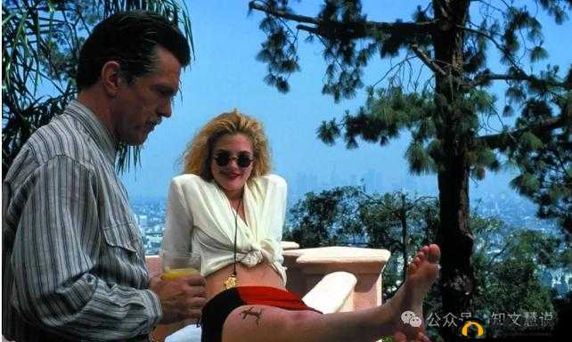 探索欧美又粗又大 AAA 片的激情世界：剖析性与欲望的交织