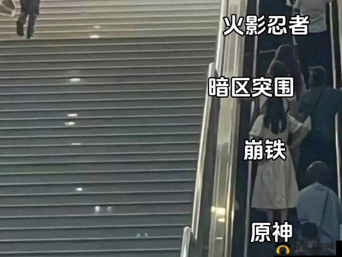 班里男生全班要求我扒衣服事件引发热议