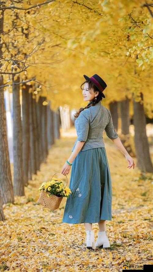 嫩嫩的国模棚拍惊艳瞬间，揭秘时尚大片背后的拍摄技巧与光影艺术