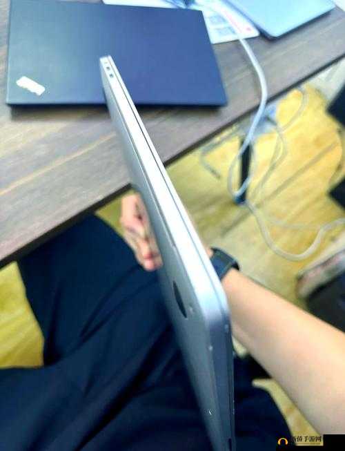 18 19macbookpro 高清：超越想象的视觉体验