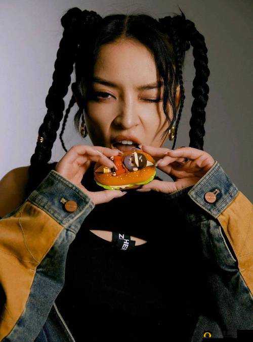 仙踪林 12 岁女 rapper 展现独特说唱风采